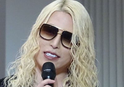 ローランドの生い立ちから現在まで 18歳からホストの理由は挫折と顔