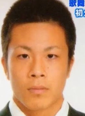 ローランドの生い立ちから現在まで 18歳からホストの理由は挫折と顔