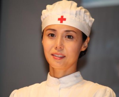 『レッドクロス』で戦時中の看護師を演じた松嶋菜々子
