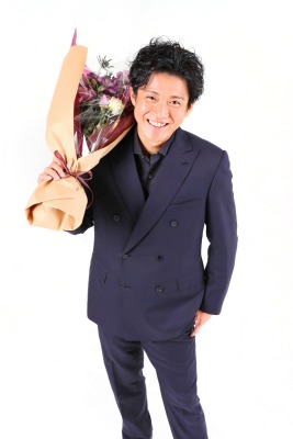 山田優へのプロポーズは花束とともにした小栗旬